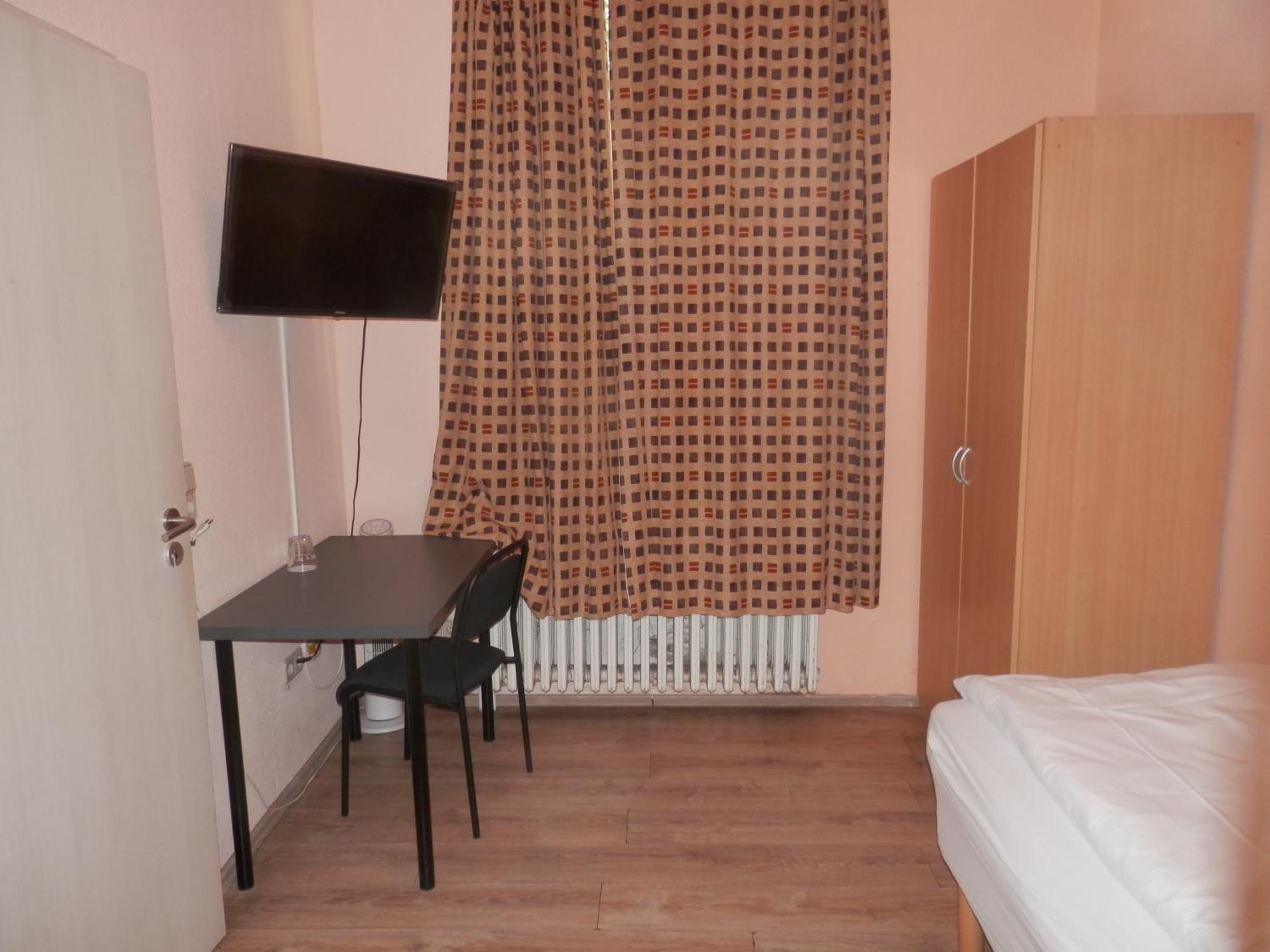 Relax Hotel-Ludwigshafen エクステリア 写真